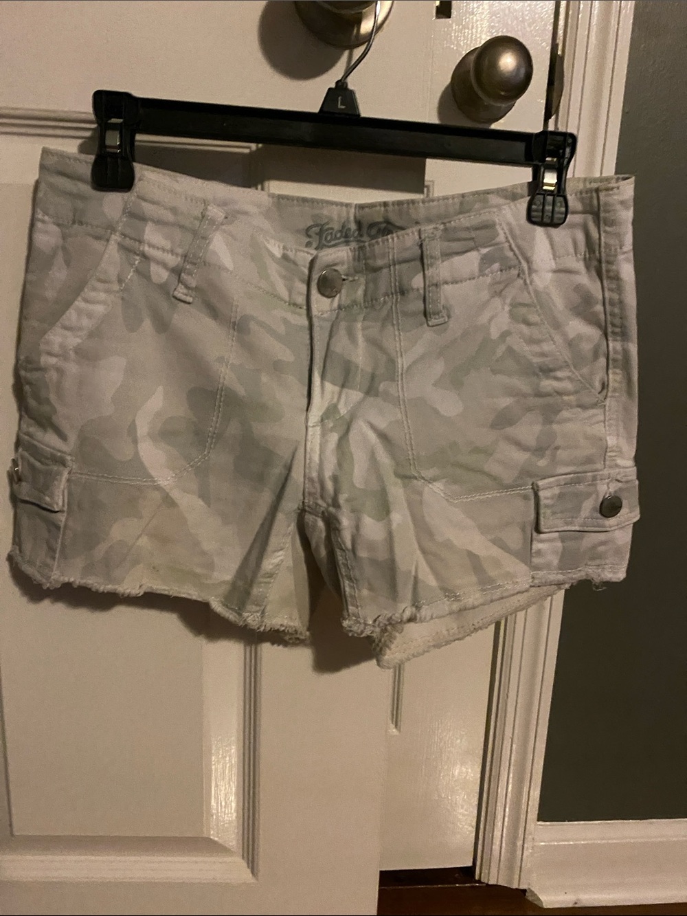 Faded Glory Women's Light Gray Camo Cargo Shorts